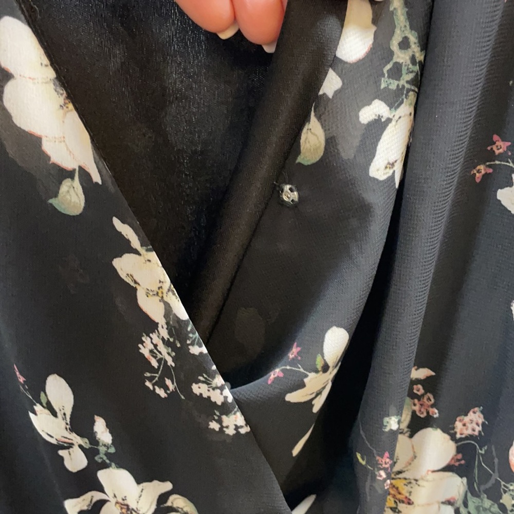 Justify - Picture 5 of 5